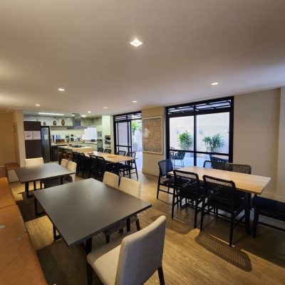 Apartamentos com 122m², 3 quartos, 1 suíte, 2 garagens, no bairro Centro em Florianópolis