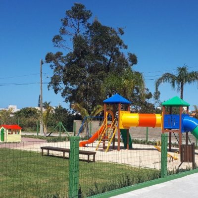 Apartamentos com 81m², 2 quartos, 1 suíte, 2 garagens, no bairro Ingleses do Rio Vermelho em Florianópolis