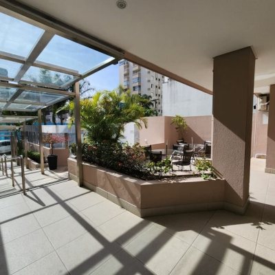 Apartamentos com 65m², 2 quartos, 1 garagem, no bairro Centro em Florianópolis