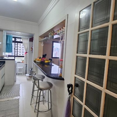 Apartamentos com 65m², 2 quartos, 1 garagem, no bairro Centro em Florianópolis
