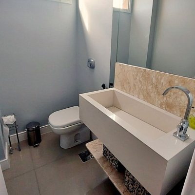 Apartamentos com 166m², 4 quartos, 1 suíte, 2 garagens, no bairro Capoeiras em Florianópolis