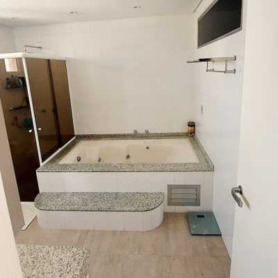 Apartamentos com 166m², 4 quartos, 1 suíte, 2 garagens, no bairro Capoeiras em Florianópolis