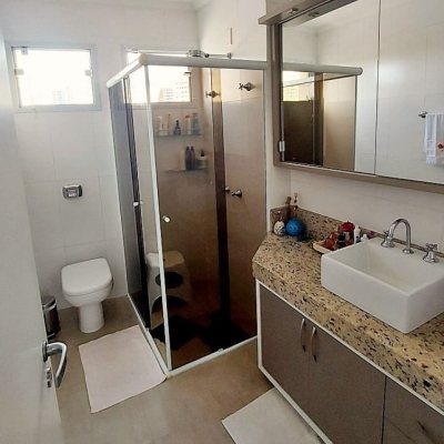 Apartamentos com 166m², 4 quartos, 1 suíte, 2 garagens, no bairro Capoeiras em Florianópolis