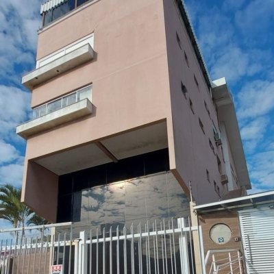 Apartamentos com 166m², 4 quartos, 1 suíte, 2 garagens, no bairro Capoeiras em Florianópolis