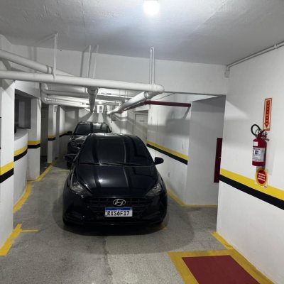 Apartamentos com 74m², 3 quartos, 1 suíte, 2 garagens, no bairro Centro em Florianópolis