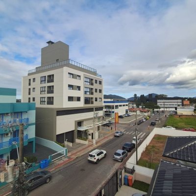 Cobertura com 73m², 1 quarto, 1 garagem, no bairro Canasvieiras em Florianópolis