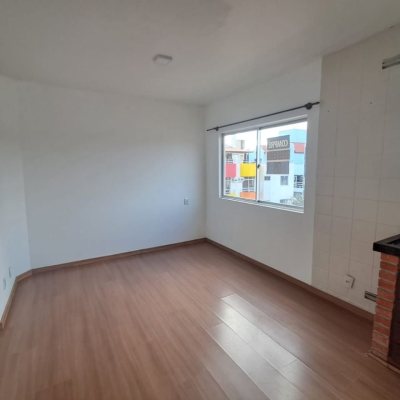 Cobertura com 73m², 1 quarto, 1 garagem, no bairro Canasvieiras em Florianópolis
