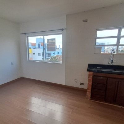 Cobertura com 73m², 1 quarto, 1 garagem, no bairro Canasvieiras em Florianópolis