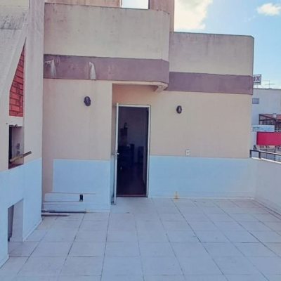 Cobertura com 73m², 1 quarto, 1 garagem, no bairro Canasvieiras em Florianópolis