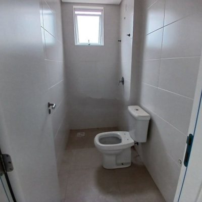 Apartamentos com 82m², 3 quartos, 1 suíte, 2 garagens, no bairro Campeche em Florianópolis