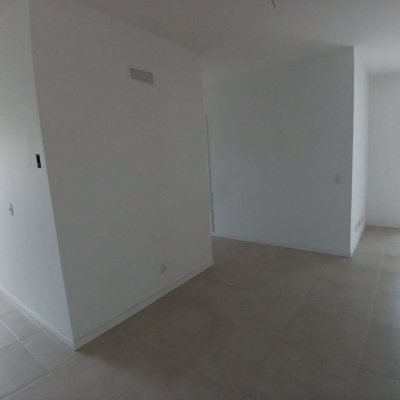Apartamentos com 82m², 3 quartos, 1 suíte, 2 garagens, no bairro Campeche em Florianópolis