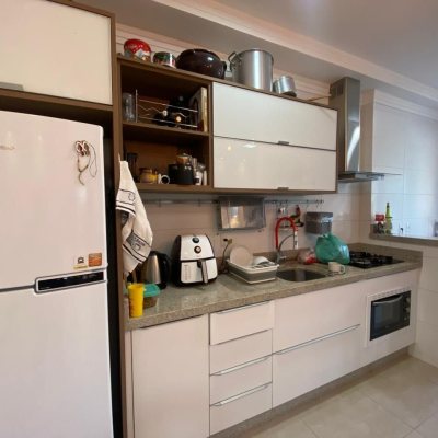 Apartamentos com 73m², 2 quartos, 1 suíte, 1 garagem, no bairro Jardim Cidade De Florianópolis em São José