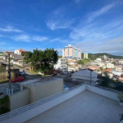 Apartamentos com 73m², 2 quartos, 1 suíte, 1 garagem, no bairro Jardim Cidade De Florianópolis em São José