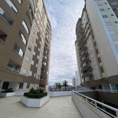 Apartamentos com 73m², 2 quartos, 1 suíte, 1 garagem, no bairro Jardim Cidade De Florianópolis em São José