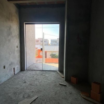 Casa Residencial com 127m², 3 quartos, 2 suítes, 2 garagens, no bairro Ingleses em Florianópolis