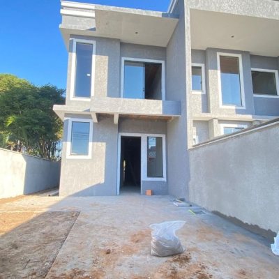 Casa Residencial com 107m², 3 quartos, 2 suítes, 2 garagens, no bairro Ingleses em Florianópolis