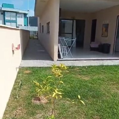 Casa em Condomínio com 186m², 3 quartos, 1 suíte, 2 garagens, no bairro São João Do Rio Vermelho em Florianópolis