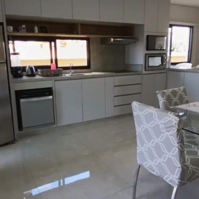 Casa em Condomínio com 186m², 3 quartos, 1 suíte, 2 garagens, no bairro São João Do Rio Vermelho em Florianópolis