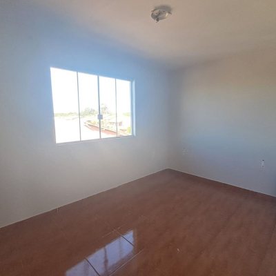 Predio com 221m², 3 garagens, no bairro Ingleses do Rio Vermelho em Florianópolis