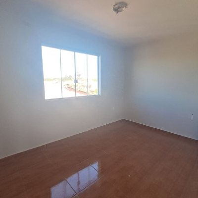 Predio com 221m², 3 garagens, no bairro Ingleses do Rio Vermelho em Florianópolis