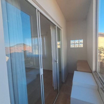 Predio com 221m², 3 garagens, no bairro Ingleses do Rio Vermelho em Florianópolis