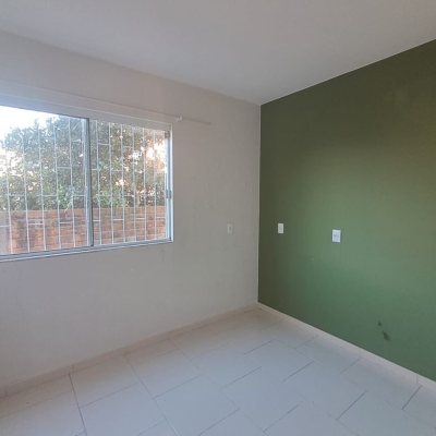 Predio com 221m², 3 garagens, no bairro Ingleses do Rio Vermelho em Florianópolis