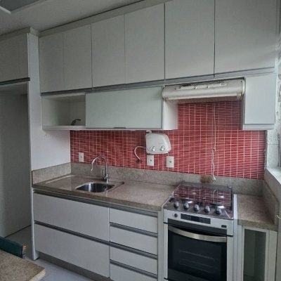 Apartamentos com 100m², 3 quartos, 1 suíte, 1 garagem, no bairro Centro em Florianópolis