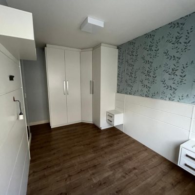 Apartamentos com 125m², 3 quartos, 1 suíte, 1 garagem, no bairro Centro em Florianópolis