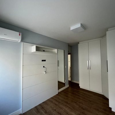 Apartamentos com 125m², 3 quartos, 1 suíte, 1 garagem, no bairro Centro em Florianópolis