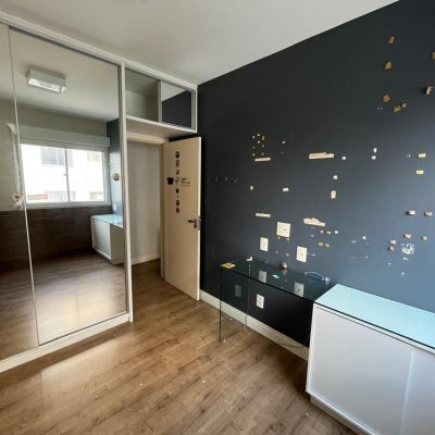 Apartamentos com 125m², 3 quartos, 1 suíte, 1 garagem, no bairro Centro em Florianópolis