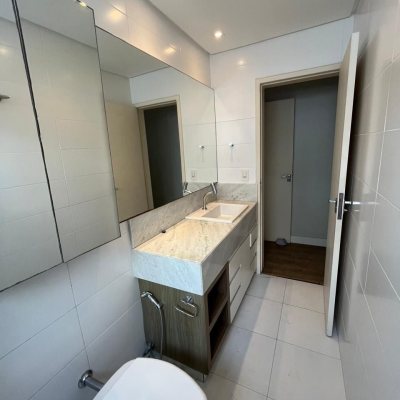 Apartamentos com 125m², 3 quartos, 1 suíte, 1 garagem, no bairro Centro em Florianópolis