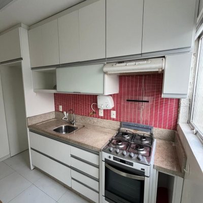 Apartamentos com 125m², 3 quartos, 1 suíte, 1 garagem, no bairro Centro em Florianópolis
