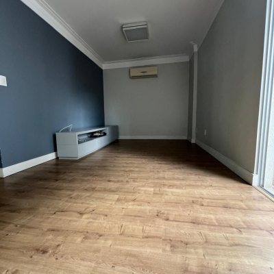 Apartamentos com 125m², 3 quartos, 1 suíte, 1 garagem, no bairro Centro em Florianópolis