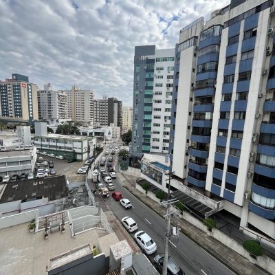 Apartamentos com 125m², 3 quartos, 1 suíte, 1 garagem, no bairro Centro em Florianópolis