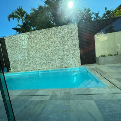 Cobertura com 199m², 3 quartos, 1 suíte, 2 garagens, no bairro Lagoa Da Conceição em Florianópolis