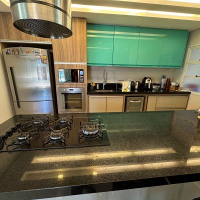 Cobertura com 199m², 3 quartos, 1 suíte, 2 garagens, no bairro Lagoa Da Conceição em Florianópolis