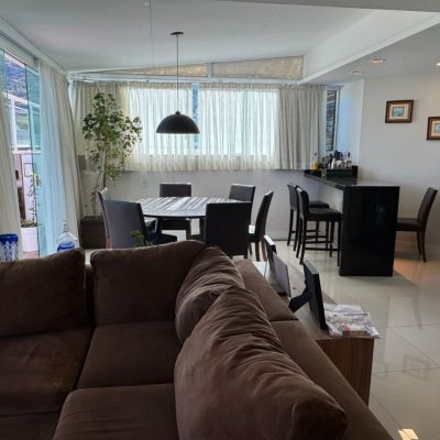 Cobertura com 199m², 3 quartos, 1 suíte, 2 garagens, no bairro Lagoa Da Conceição em Florianópolis