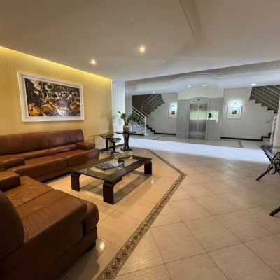 Cobertura com 199m², 3 quartos, 1 suíte, 2 garagens, no bairro Lagoa Da Conceição em Florianópolis