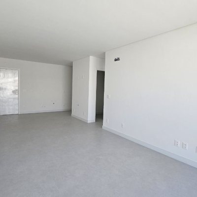 Apartamentos com 52m², 1 quarto, 1 suíte, 1 garagem, no bairro Jurerê Internacional em Florianópolis