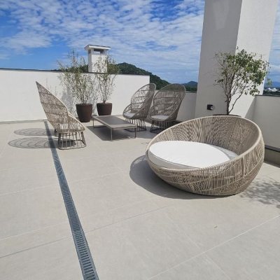 Apartamentos com 52m², 1 quarto, 1 suíte, 1 garagem, no bairro Jurerê Internacional em Florianópolis