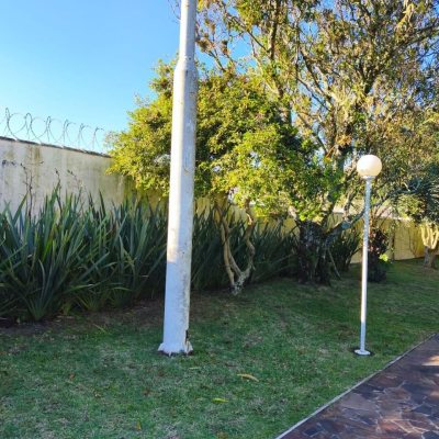 Casa em Condomínio com 335m², 3 quartos, 3 suítes, 3 garagens, no bairro Cacupé em Florianópolis