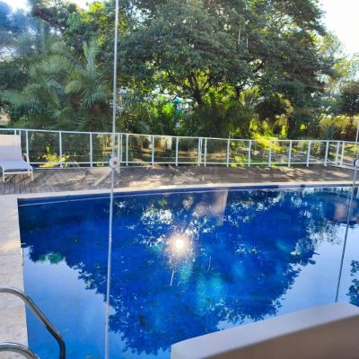 Casa em Condomínio com 335m², 3 quartos, 3 suítes, 3 garagens, no bairro Cacupé em Florianópolis