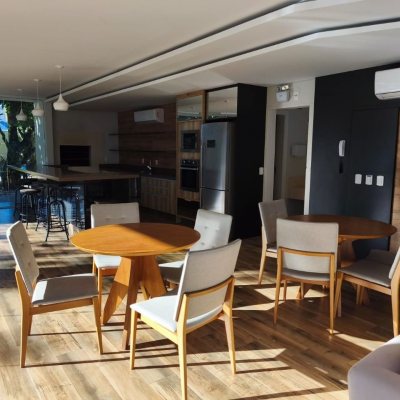 Casa em Condomínio com 335m², 3 quartos, 3 suítes, 3 garagens, no bairro Cacupé em Florianópolis