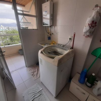 Apartamentos com 80m², 2 quartos, 1 suíte, 1 garagem, no bairro Barreiros em São José