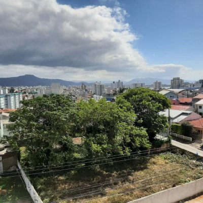 Apartamentos com 80m², 2 quartos, 1 suíte, 1 garagem, no bairro Barreiros em São José