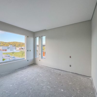 Casa em Condomínio com 275m², 4 quartos, 4 suítes, 4 garagens, no bairro Pedra Branca em Palhoça