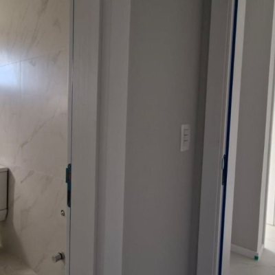 Casa em Condomínio com 181m², 3 quartos (sendo 3 suítes), 2 garagens, no bairro Canasvieiras em Florianópolis