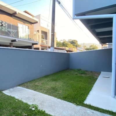 Casa Residencial com 70m², 3 quartos, 3 suítes, 2 garagens, no bairro Ingleses em Florianópolis
