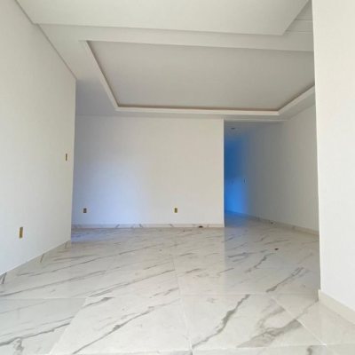 Casa Residencial com 70m², 3 quartos, 3 suítes, 2 garagens, no bairro Ingleses em Florianópolis