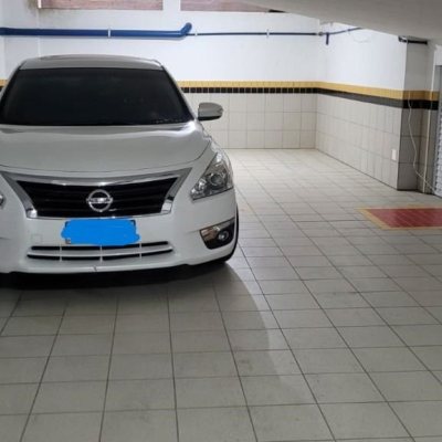 Apartamentos com 149m², 4 quartos, 1 suíte, 4 garagens, no bairro Campinas em São José